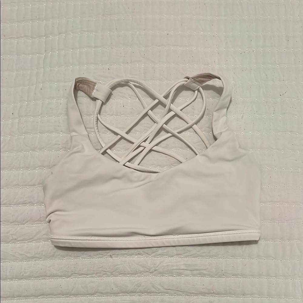 lululemon free to be wild bra white 🤍🤍